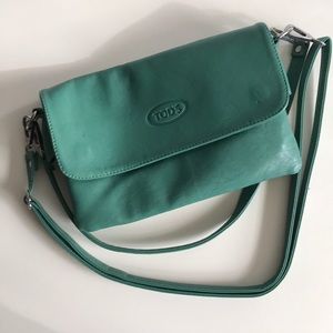 Tod’s small shoulder bag in green leather